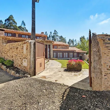 Azenha Da Lagoa Negra