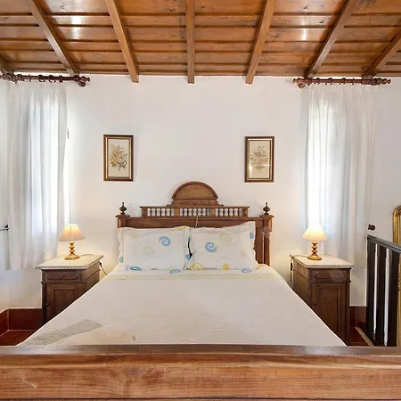 Azenha Da Lagoa Negra * Barqueiros (Braga)