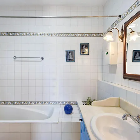 Azenha Da Lagoa Negra بيت للعطل