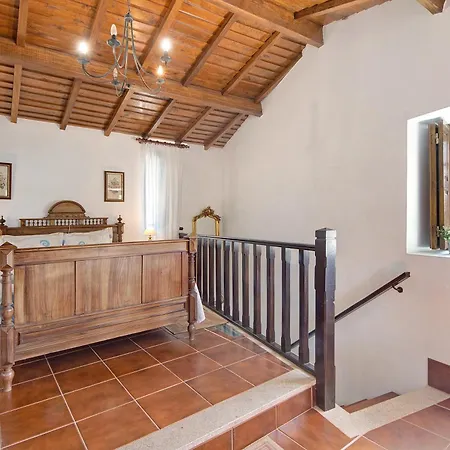 Azenha Da Lagoa Negra * Barqueiros (Braga)