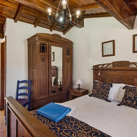 Azenha Da Lagoa Negra * Barqueiros (Braga)