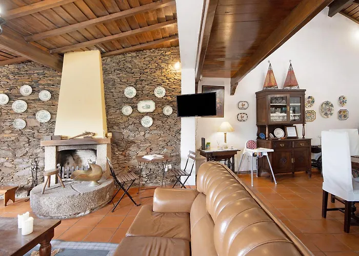 Azenha Da Lagoa Negra Holiday home *